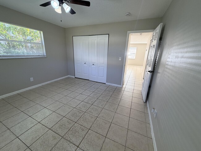 Foto del edificio - 3594 Almar Rd