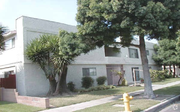 Building Photo - 12737 Kalnor Ave