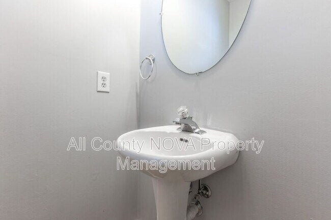 Foto del edificio - 10504 Westfield Ln