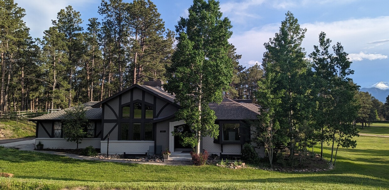Primary Photo - 255 Woodmoor Dr