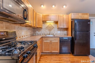Building Photo - 31 Suffield St