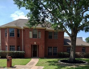 Building Photo - 7211 N Hearthstone Green Dr