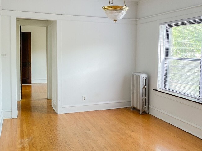 Foto del edificio - 1448 W Cornelia Ave