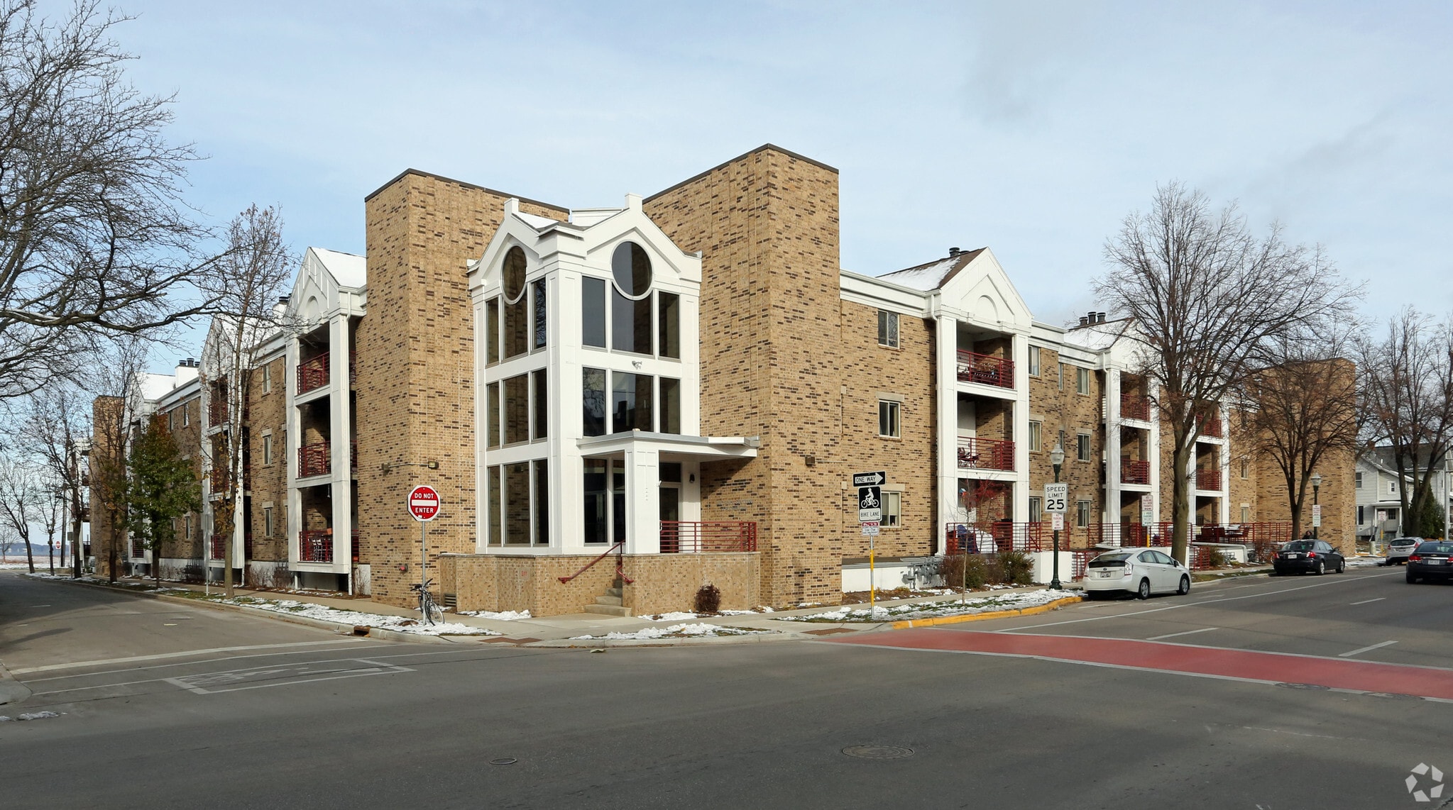 Nichols Station Apartments