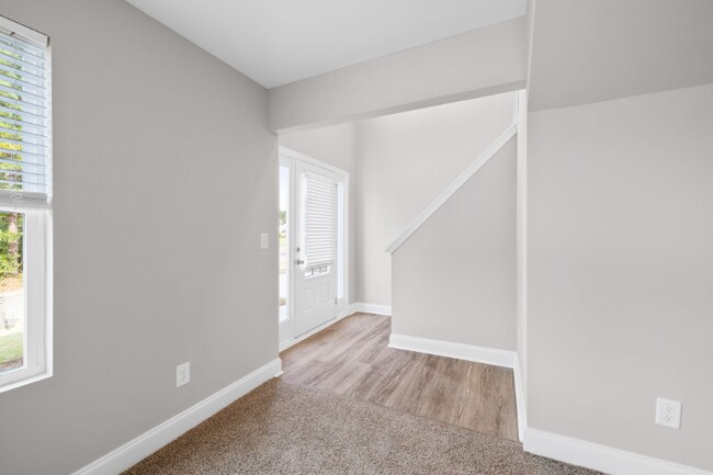 Building Photo - 230 Belmont Park Dr