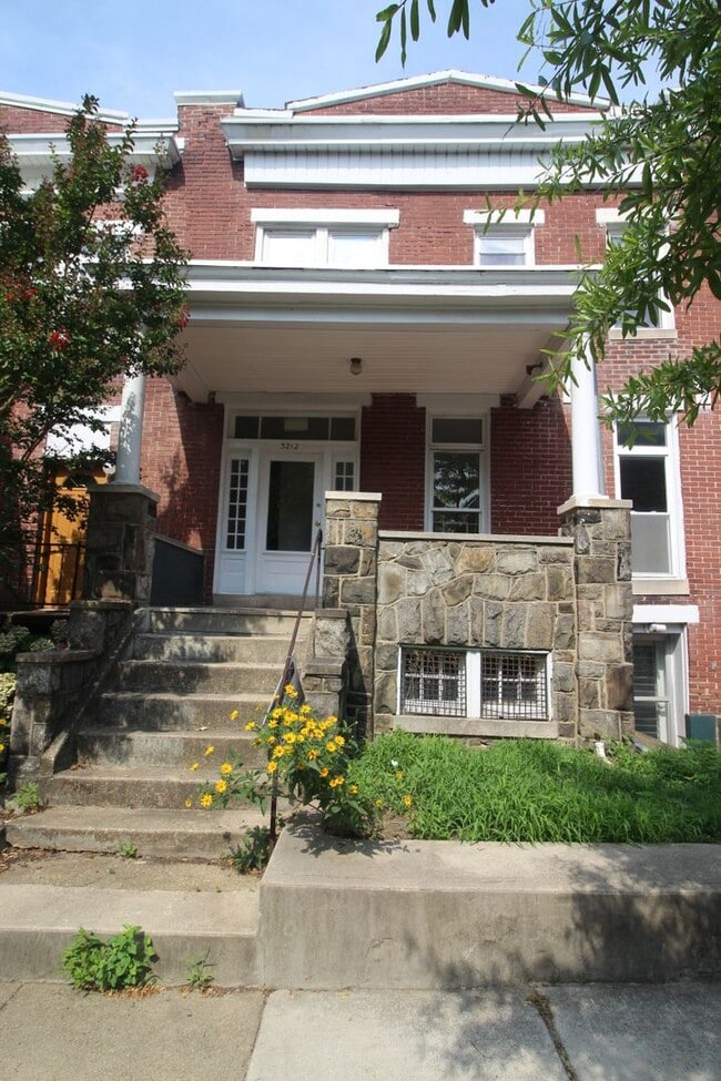 Building Photo - 3212 N Calvert St
