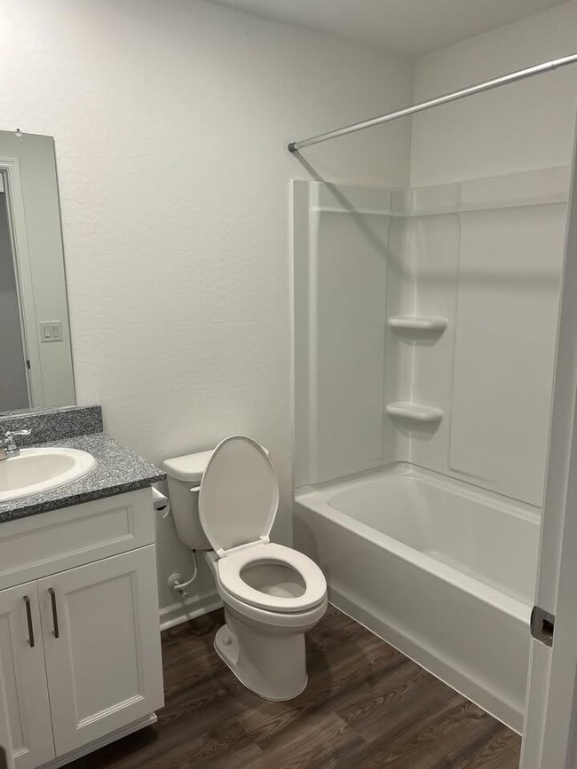 Building Photo - 20074 E Lakeside Rd