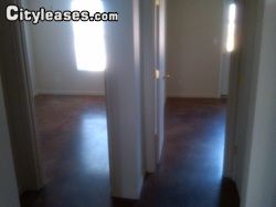 Building Photo - 900 Dilley St