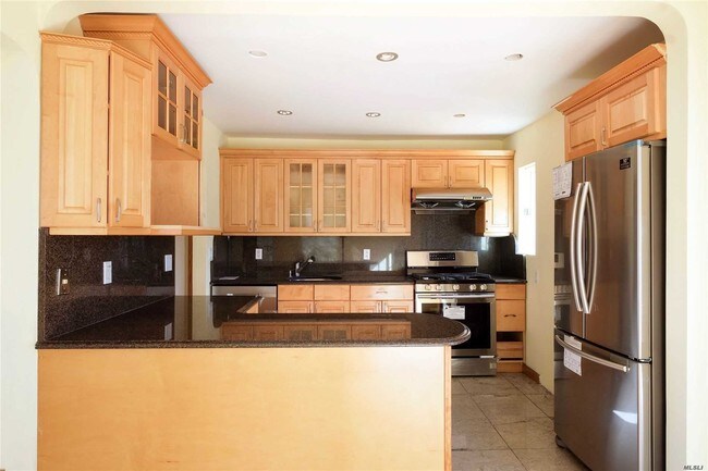 Foto del edificio - 101 Schumacher Dr