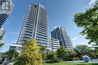 Building Photo - 7165 Yonge St