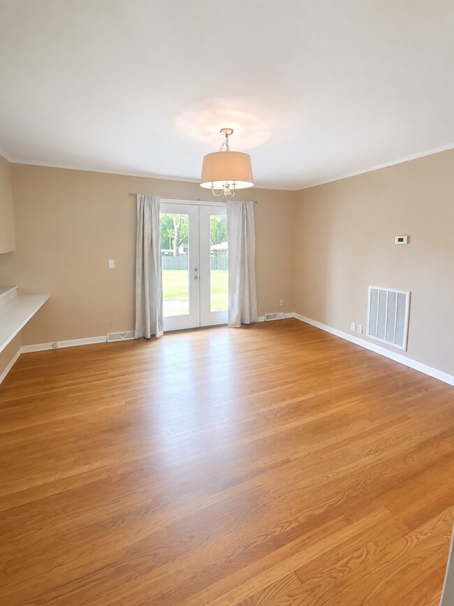 Building Photo - 263 Williams Cir