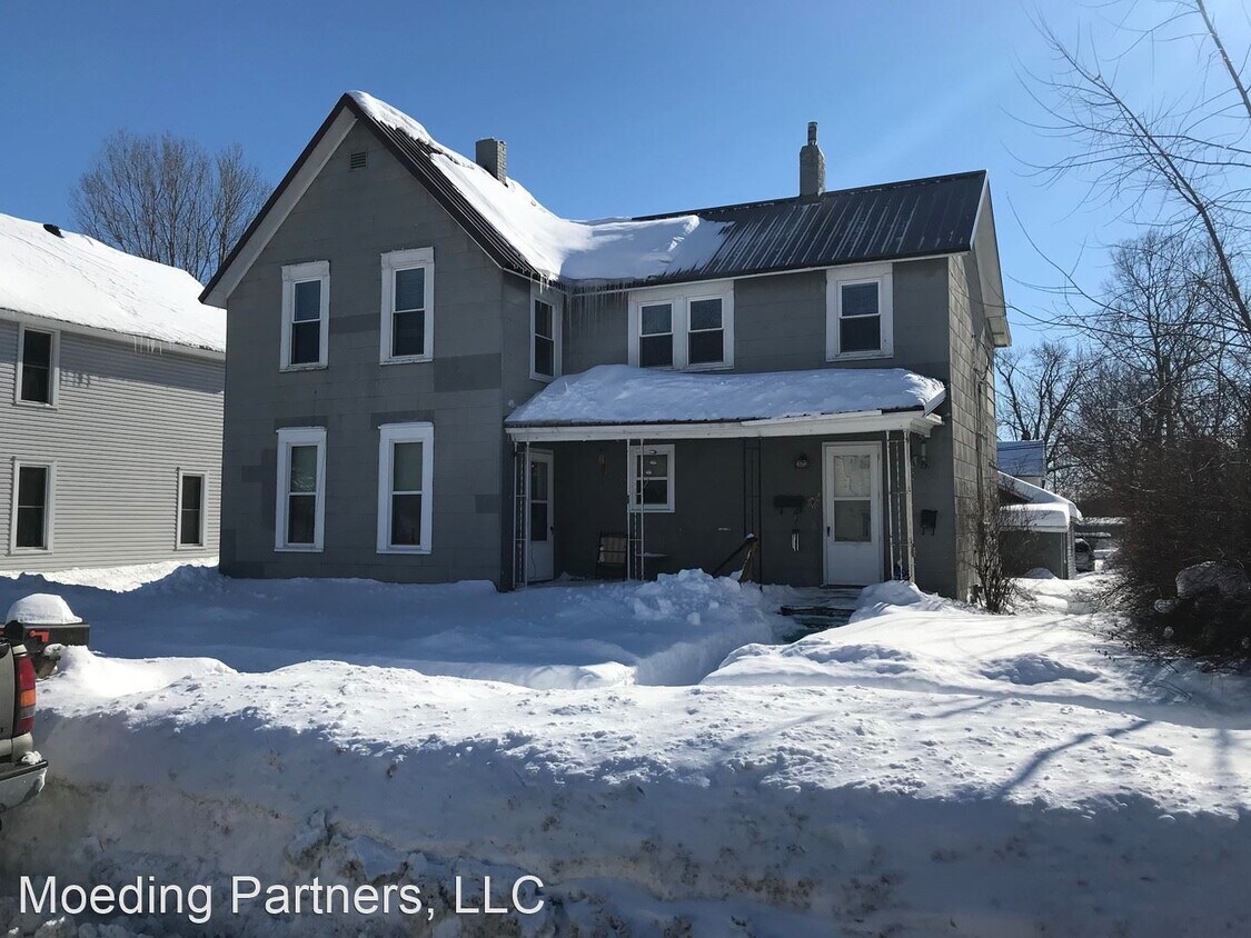 507 Vine St, Eau Claire, WI 54703 Room for Rent in Eau Claire, WI