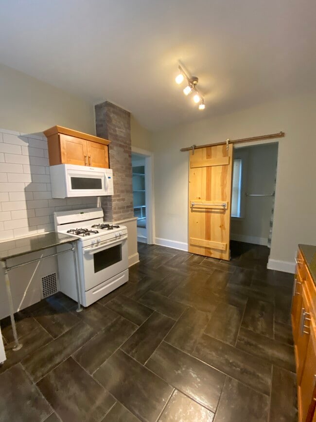 Building Photo - 53 Elmwood Ave