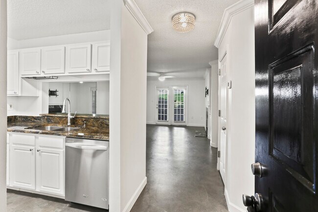 Photo - 3655 Habersham Rd NE Apartment