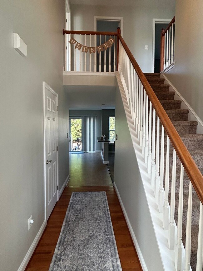 Foto del edificio - 84 Laks Ct