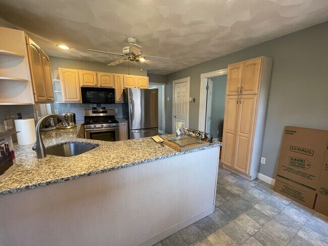 Foto del edificio - 112 Boston Ave