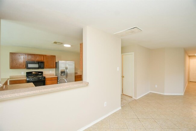 Foto del edificio - 815 Darbydale Crossing Ln