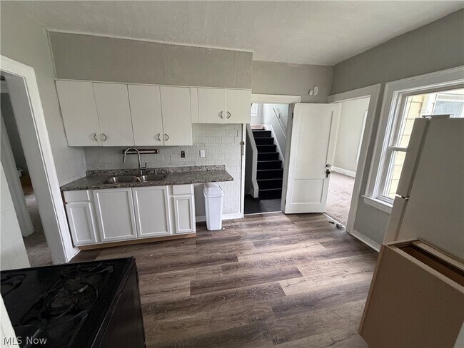 Foto del edificio - 3281 E 118th St