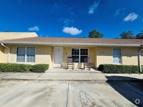 Building Photo - 13560 SW 63rd Ave