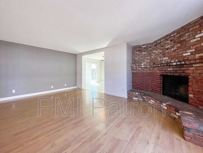 Building Photo - 13419 Stanstead Ave