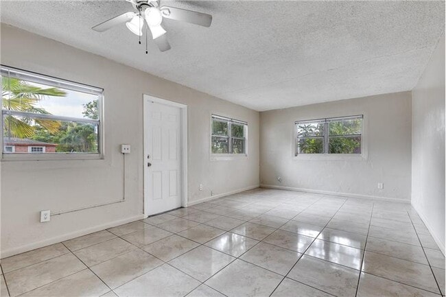 Building Photo - 1745 NW 29th Ln