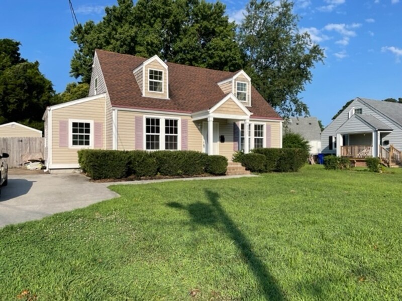 Foto principal - 8031 Roxboro Rd