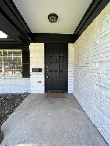 Building Photo - 3603 Vinecrest Dr