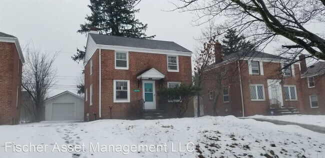 Foto del edificio - 2 br, 1 bath House - 18316 Waterbury Ave.