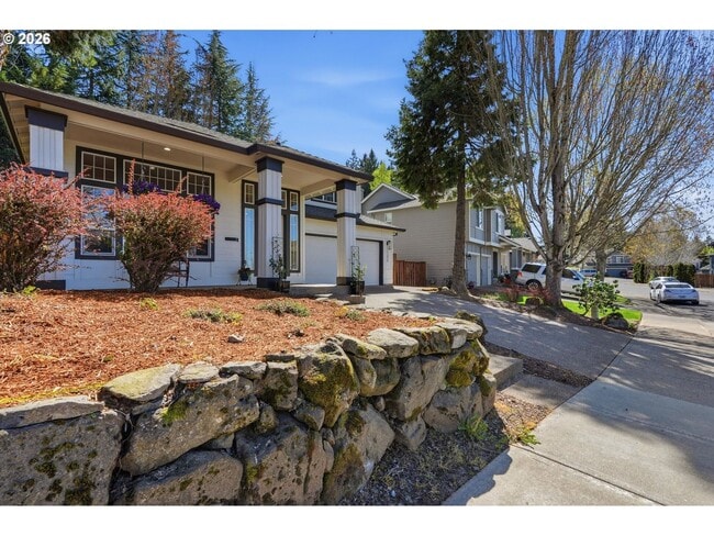 Building Photo - Beautifully Updated 5BR Home with Designer Kitchen, Main-Level Suite & Private Backyard Oasis Nea...