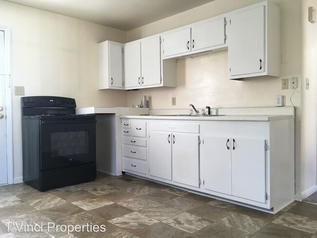 Building Photo - 2 br, 1 bath House - 112 Welch Drive