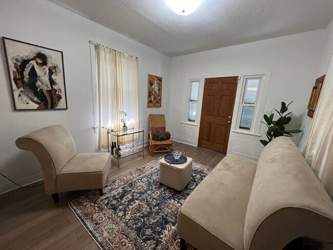 Foto del edificio - 2844 Hiawatha St