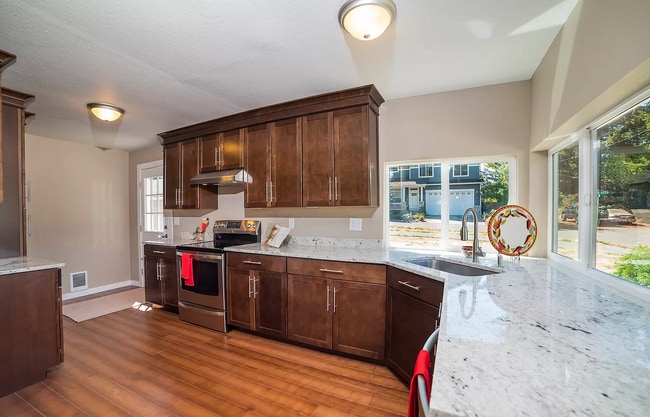 Kitchen on the Main - 1426 Queen Ave NE