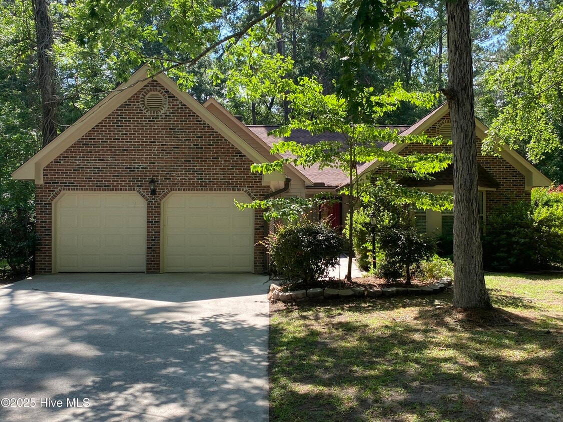 Primary Photo - 8 Sand Dollar Dr