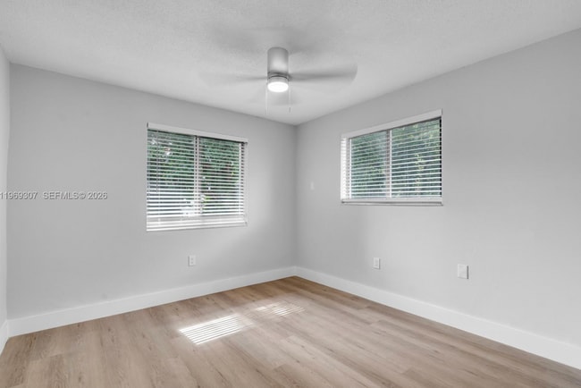 Building Photo - 560 NE 63rd St