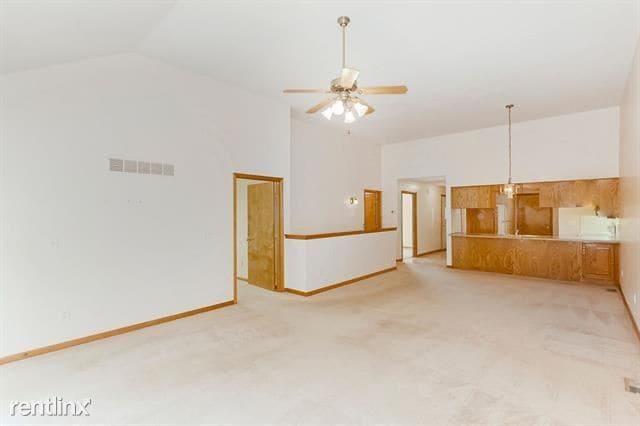 Building Photo - 2 br, 2.5 bath House - 418 NE 101st St