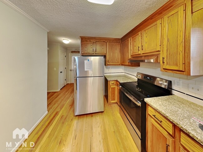 Building Photo - 17112 McKee Rd
