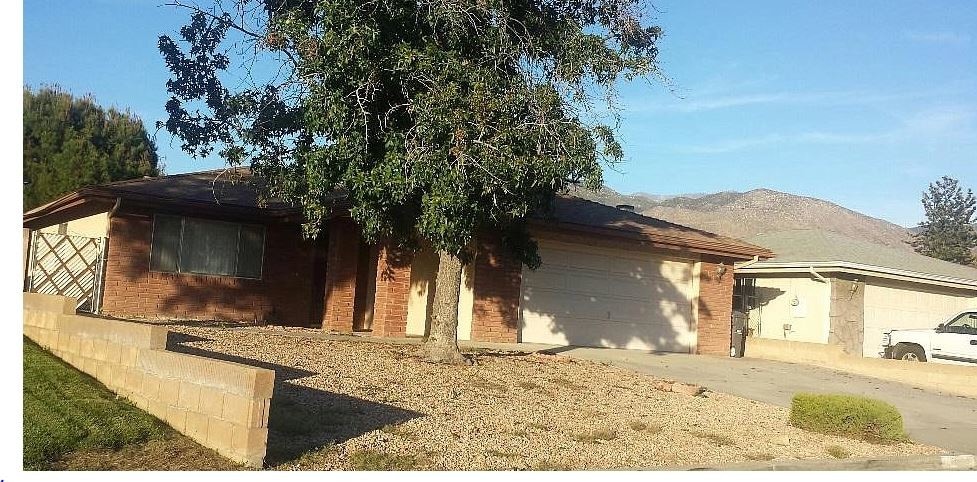 Primary Photo - 45788 Bentley St