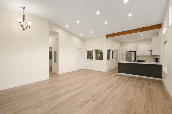 Building Photo - Brand New Home in Prime West Seattle Location - $3,900