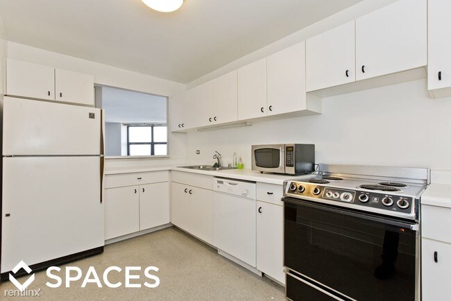 Foto del edificio - 3660 N Lake Shore Dr