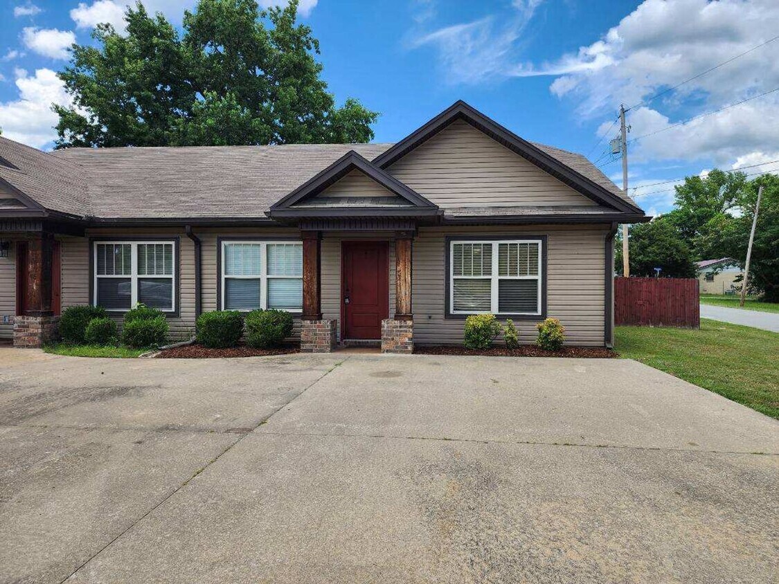 Primary Photo - 2509 Ridgecrest Unit 1 &amp; 2