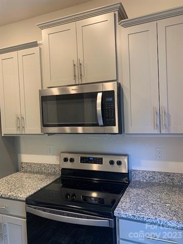 Foto del edificio - 6119 Guildford Hill Ln