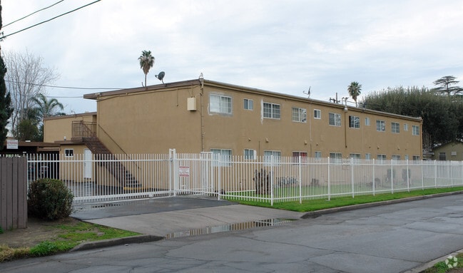 Building Photo - Sepulveda Arms