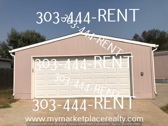 Foto del edificio - Must See! Cute 2 Bedroom & 1 Bathroom - Mo...