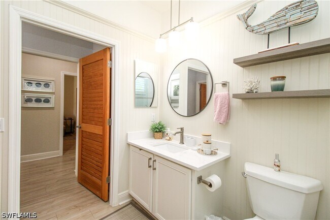Foto del edificio - 4853 Hampshire Ct