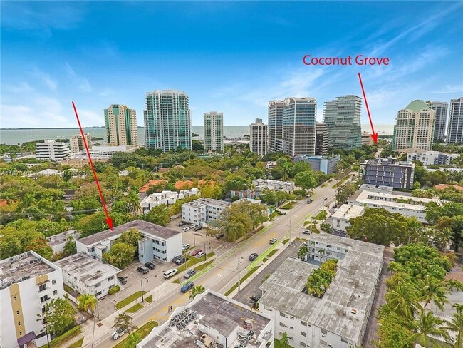 Building Photo - 3071 SW 27th Ave