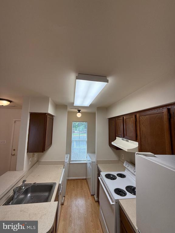 Foto del edificio - 106 Wind Ridge Dr