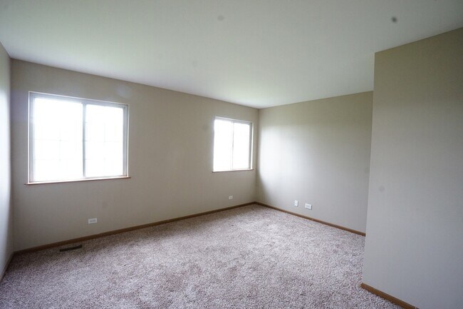 Building Photo - 960 Mesa Drive