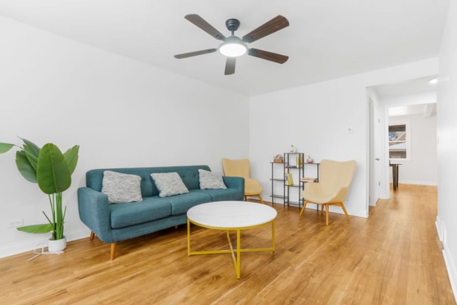 Foto del edificio - 6136 S Kildare Ave