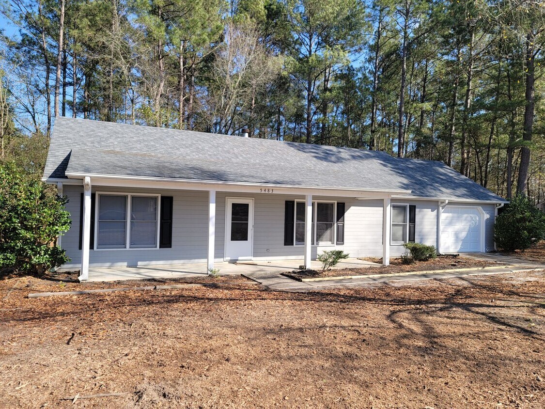 Foto principal - NEW to Rental Market! Do not Miss Out on t...