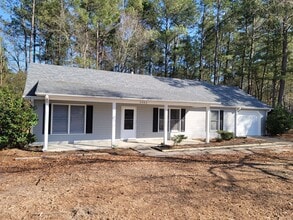 Building Photo - 5483 Falling Waters Dr